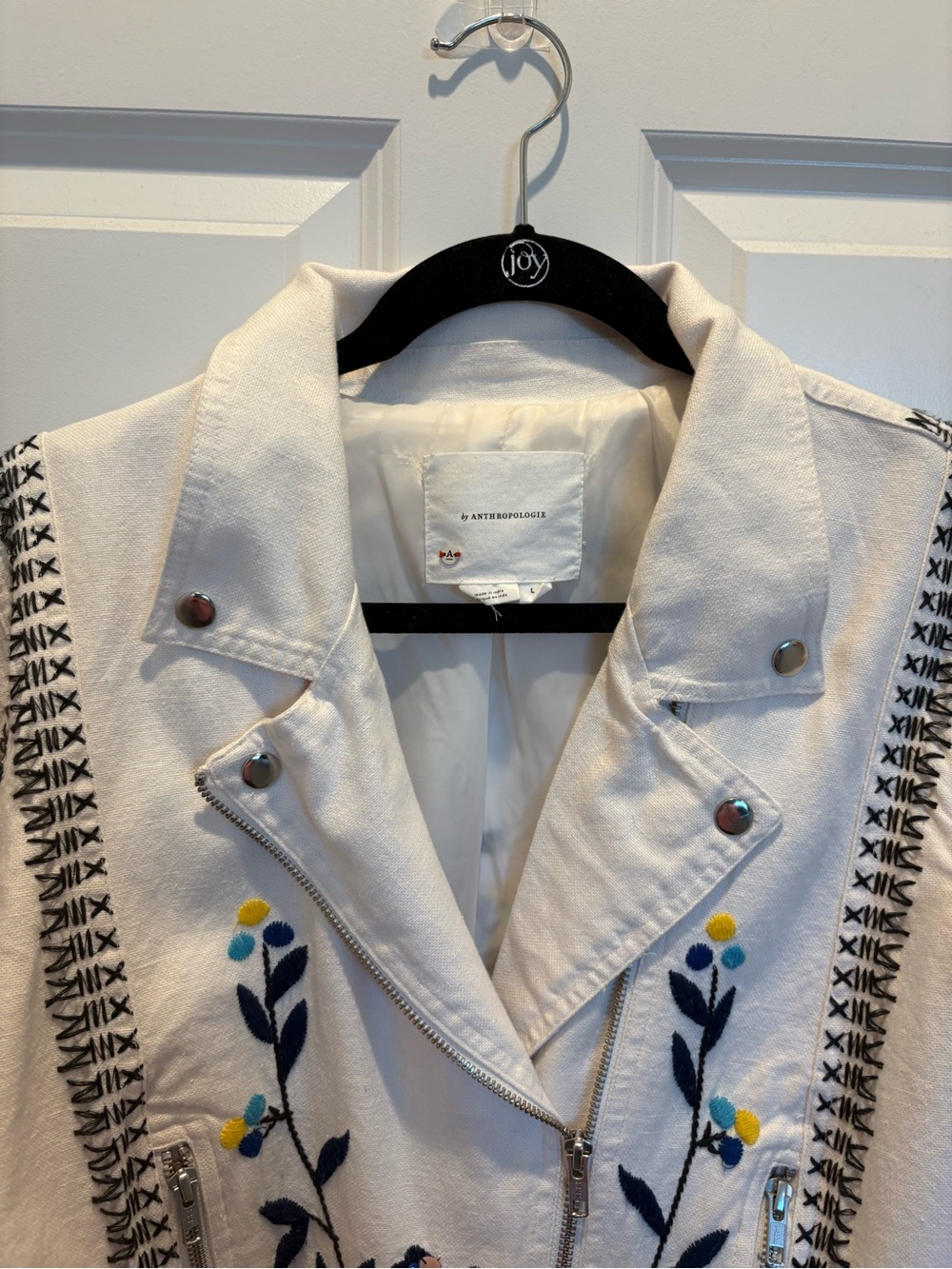 BRAND NEW Anthropologie White Embroidered Moto Jacket, Size Large - Picture 8 of 16